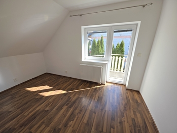Pronájem domu 169 m², Topolany