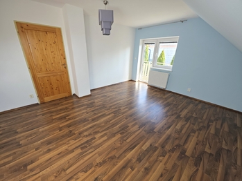 Pronájem domu 169 m², Topolany