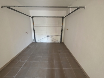 Pronájem domu 169 m², Topolany