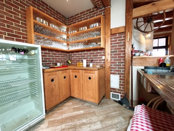 Vybavení baru - Pronájem restaurace 100 m², Svrkyně