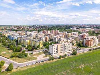 dům - Prodej bytu 3+kk v osobním vlastnictví 72 m², Praha 9 - Čakovice