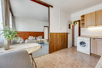 Prodej bytu 3+1 v osobním vlastnictví 63 m², Praha 8 - Karlín