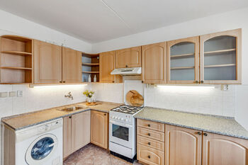 Prodej bytu 3+1 v osobním vlastnictví 63 m², Praha 8 - Karlín
