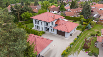 Prodej domu 634 m², Nučice