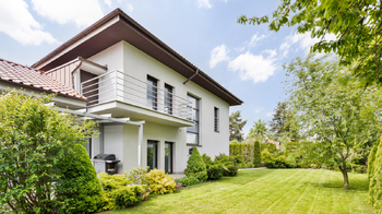 Prodej domu 634 m², Nučice
