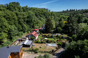 Obklopeni přírodou - Prodej chaty / chalupy 46 m², Černolice
