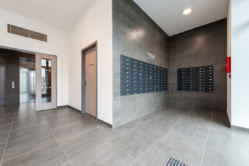 Pronájem bytu 1+kk v osobním vlastnictví 37 m², Praha 9 - Hloubětín