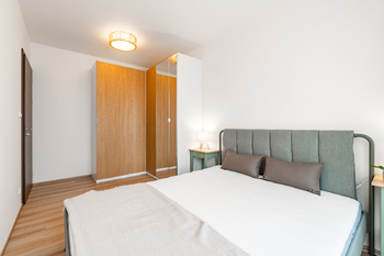 Pronájem bytu 2+kk v družstevním vlastnictví 42 m², Praha 9 - Vysočany
