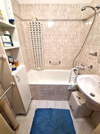 koupelna - Prodej bytu 2+1 v osobním vlastnictví 52 m², Příbram