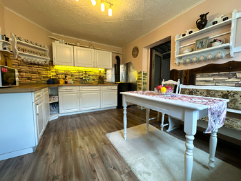 Prodej domu 203 m², Tisová
