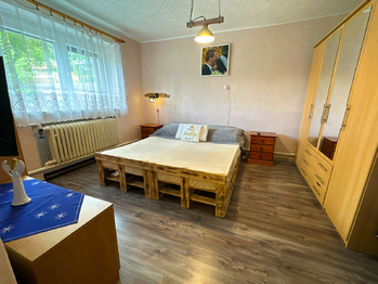 Prodej domu 203 m², Tisová