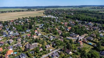 Prodej pozemku 910 m², Ohrobec