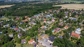 Prodej pozemku 910 m², Ohrobec