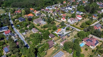 Prodej pozemku 910 m², Ohrobec