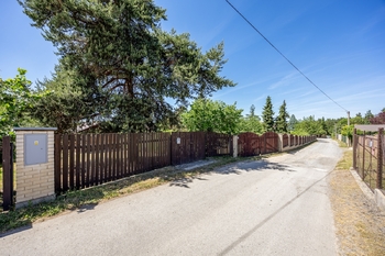 Prodej pozemku 910 m², Ohrobec