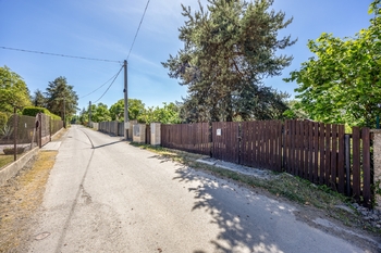 Prodej pozemku 910 m², Ohrobec