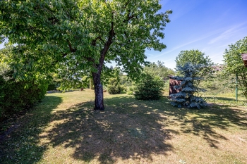 Prodej pozemku 910 m², Ohrobec