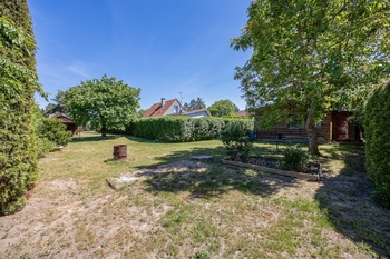 Prodej pozemku 910 m², Ohrobec