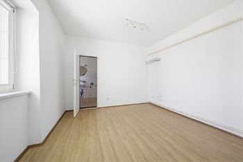 Prodej domu 69 m², Praha 10 - Uhříněves