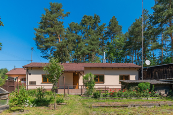 Prodej domu 80 m², Dobřany