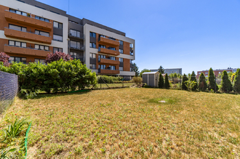 Prodej bytu 2+kk v osobním vlastnictví 48 m², Praha 5 - Třebonice