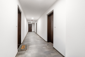 Prodej bytu 2+kk v osobním vlastnictví 48 m², Praha 5 - Třebonice