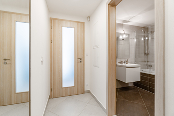 Prodej bytu 2+kk v osobním vlastnictví 48 m², Praha 5 - Třebonice