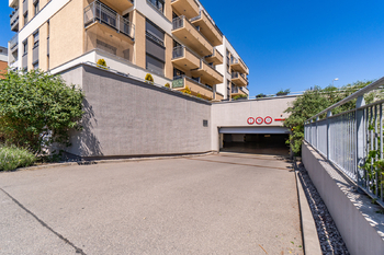 Prodej bytu 2+kk v osobním vlastnictví 48 m², Praha 5 - Třebonice