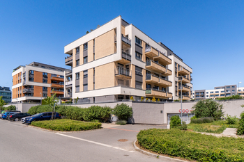 Prodej bytu 2+kk v osobním vlastnictví 48 m², Praha 5 - Třebonice