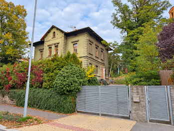 Prodej domu 345 m², Chomutov