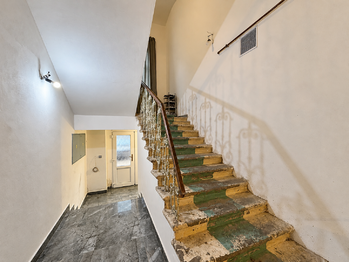 Prodej domu 345 m², Chomutov