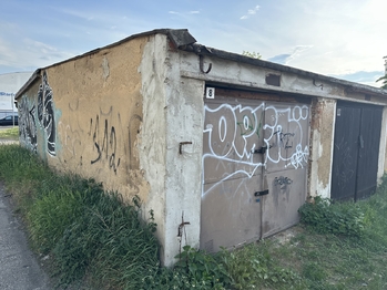 Prodej garáže, Praha 10 - Michle