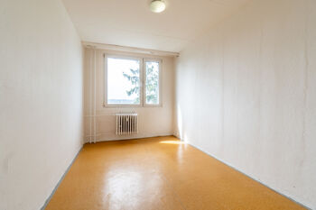 Pronájem bytu 2+kk v družstevním vlastnictví 43 m², Praha 4 - Háje