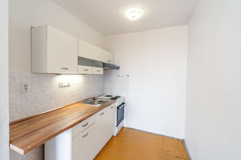Pronájem bytu 2+kk v družstevním vlastnictví 43 m², Praha 4 - Háje