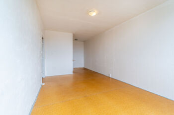 Pronájem bytu 2+kk v družstevním vlastnictví 43 m², Praha 4 - Háje