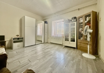 Prodej domu 200 m², Kladruby