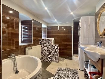Prodej domu 200 m², Kladruby