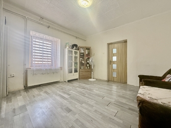 Prodej domu 200 m², Kladruby