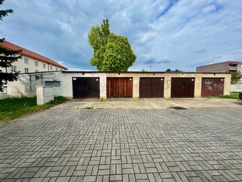 Prodej garáže 21 m², Praha 9 - Letňany