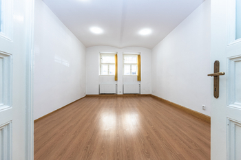 Pronájem kancelářských prostor 145 m², Praha 2 - Nové Město
