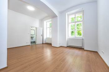 Pronájem kancelářských prostor 145 m², Praha 2 - Nové Město
