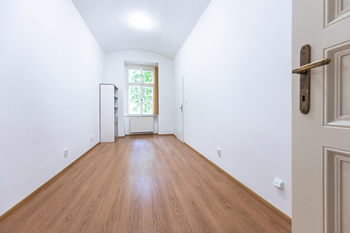 Pronájem kancelářských prostor 145 m², Praha 2 - Nové Město
