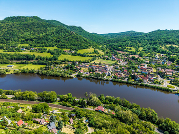 Okolí a protější břeh - Prodej chaty / chalupy 44 m², Dolní Zálezly