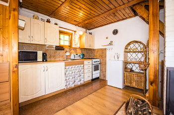 Kuchyňský kout - Prodej chaty / chalupy 44 m², Dolní Zálezly