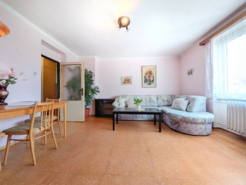 Prodej bytu 3+1 v osobním vlastnictví 64 m², Čerčany