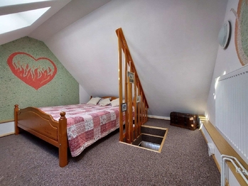 Ložnice  - Prodej bytu 2+1 v osobním vlastnictví 62 m², Karlovy Vary