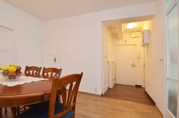 Prodej bytu 2+1 v osobním vlastnictví 70 m², Praha 10 - Vršovice