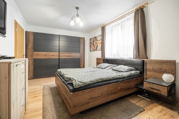 Prodej domu 213 m², Zeleneč