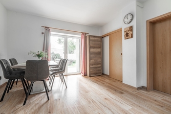 Prodej domu 213 m², Zeleneč