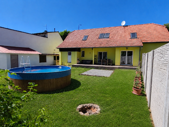 Prodej domu 213 m², Zeleneč